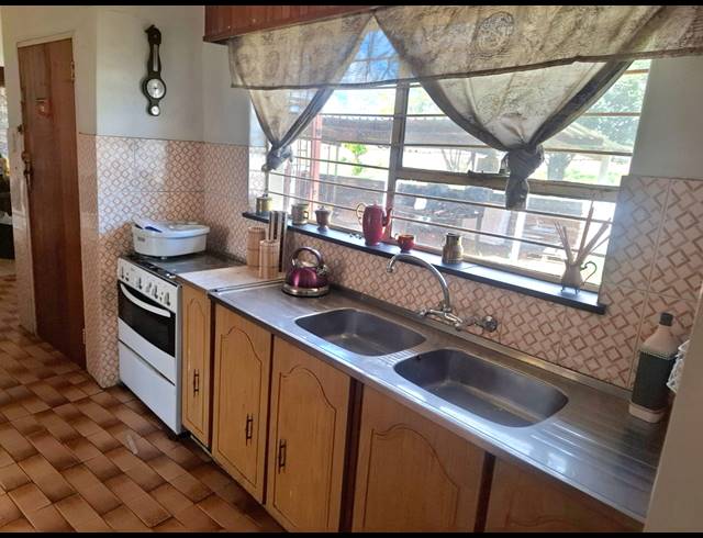 4 BEDROOM HOUSE FOR SALE IN WHEATLANDS AH